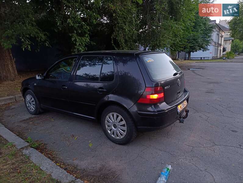 Хетчбек Volkswagen Golf 2000 в Кременчуці
