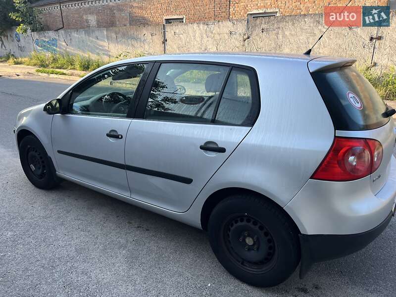 Хетчбек Volkswagen Golf 2008 в Вінниці