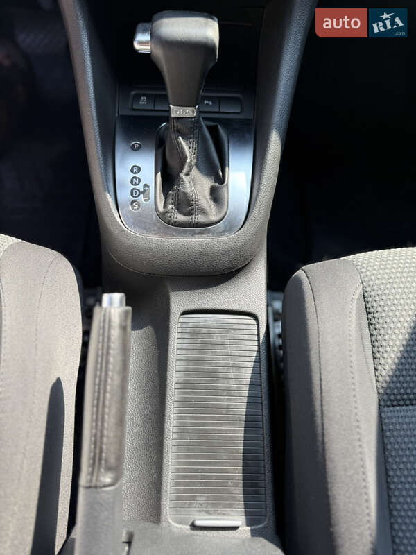 Універсал Volkswagen Golf 2010 в Кіцмані фото 39 Універсал Volkswagen Golf 2010 в Кіцмані