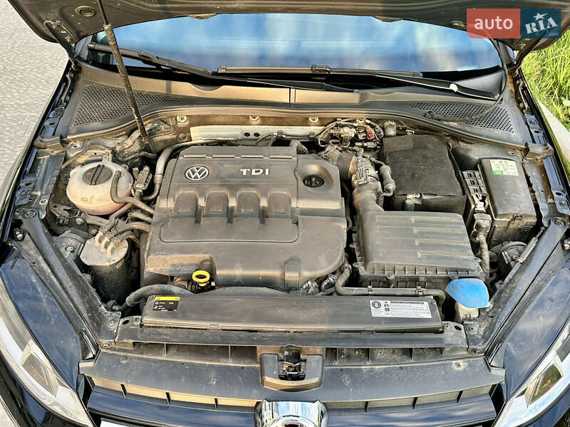 Універсал Volkswagen Golf 2015 в Львові