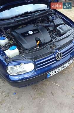 Хэтчбек Volkswagen Golf 2002 в Черкассах