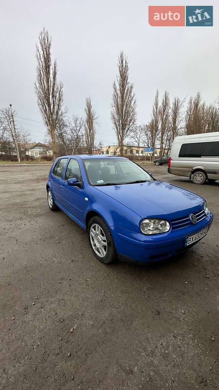 Volkswagen Golf 2000