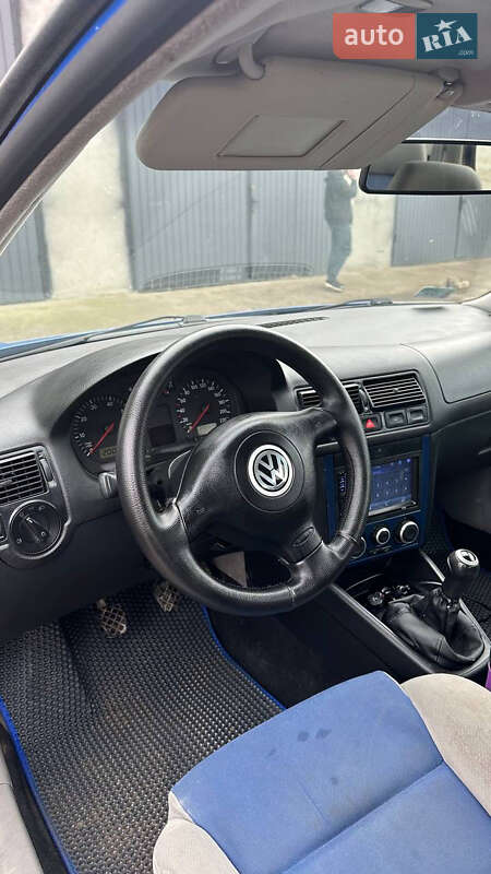 Хэтчбек Volkswagen Golf 2000 в Каменец-Подольском