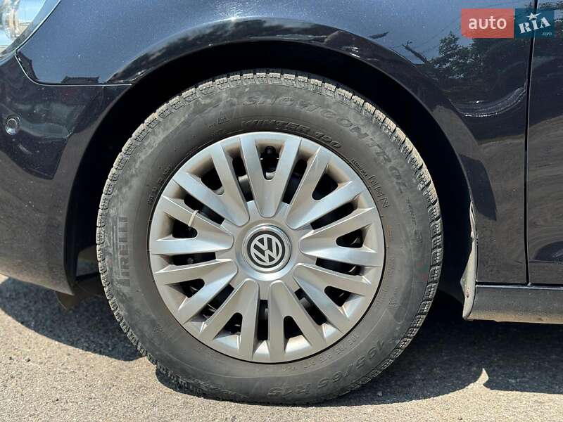 Універсал Volkswagen Golf 2011 в Вінниці