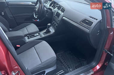 Хэтчбек Volkswagen Golf 2012 в Киеве