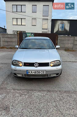 Хетчбек Volkswagen Golf 2001 в Чернігові