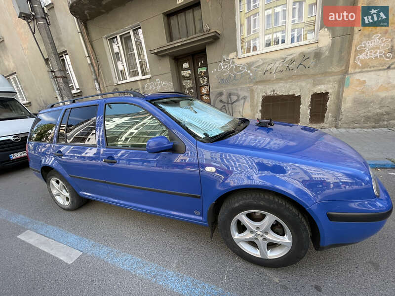 Универсал Volkswagen Golf 2000 в Ковеле