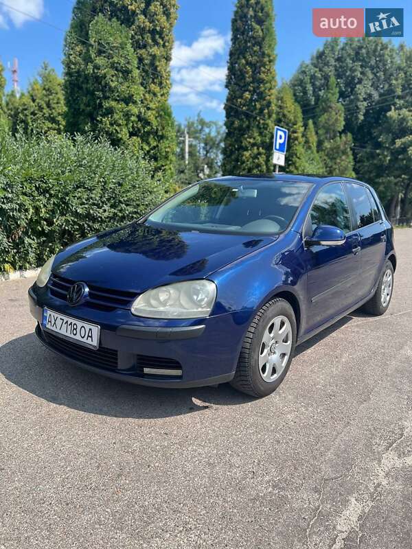 Volkswagen Golf 2004