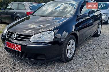 Хетчбек Volkswagen Golf 2004 в Білій Церкві