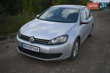 Хетчбек Volkswagen Golf 2010 в Коростені