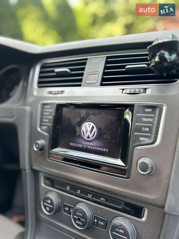 Універсал Volkswagen Golf 2014 в Трускавці