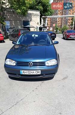 Хэтчбек Volkswagen Golf 2001 в Днепре