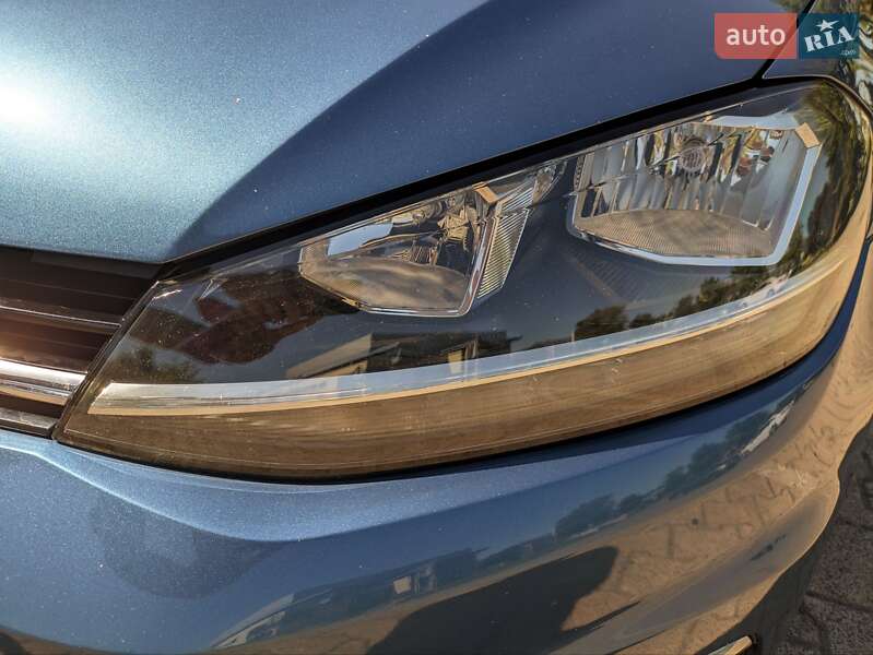 Хетчбек Volkswagen Golf 2018 в Одесі