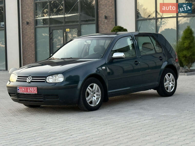 Volkswagen Golf 2003