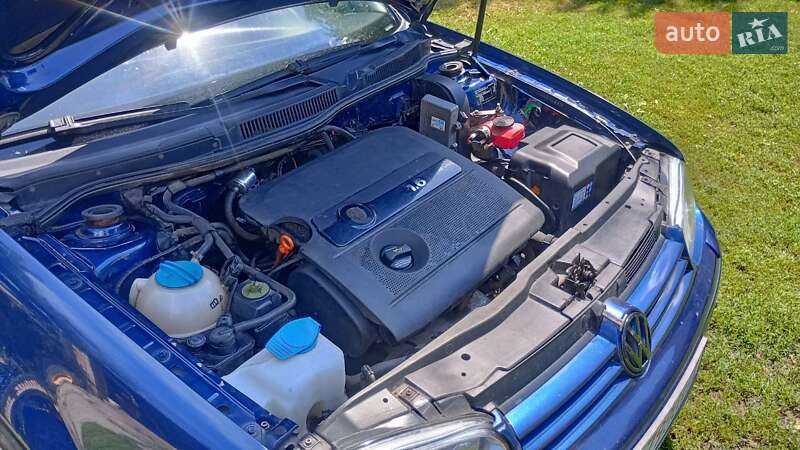 Універсал Volkswagen Golf 2004 в Умані