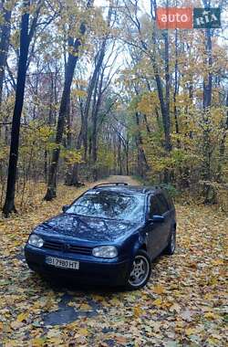 Універсал Volkswagen Golf 2004 в Полтаві