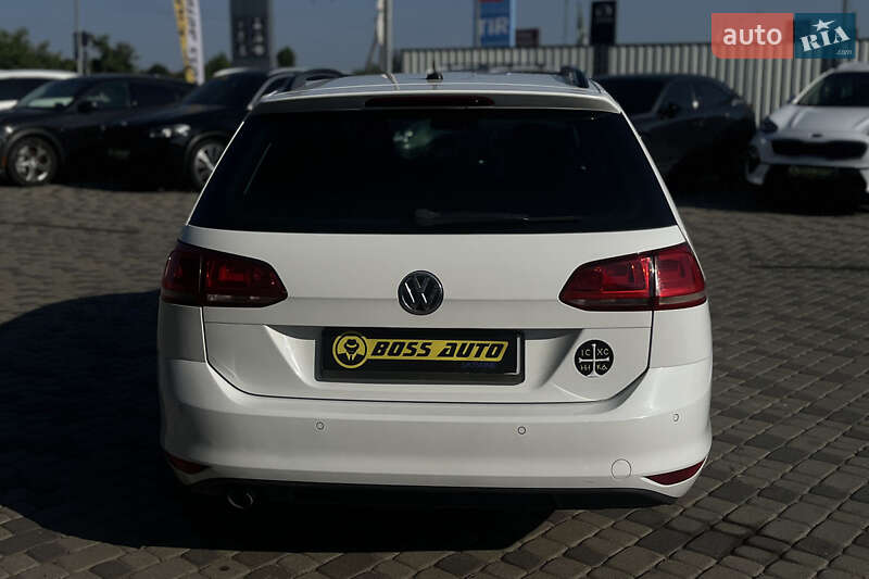 Универсал Volkswagen Golf 2014 в Мукачево