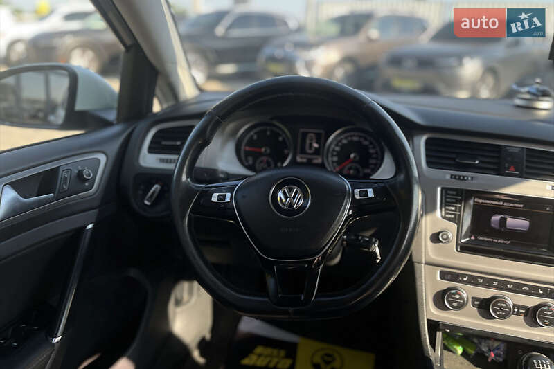 Универсал Volkswagen Golf 2014 в Мукачево