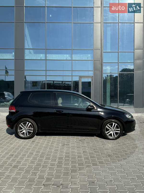 Хетчбек Volkswagen Golf 2009 в Хмельницькому