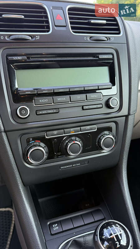 Хетчбек Volkswagen Golf 2009 в Хмельницькому