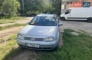 Универсал Volkswagen Golf 2003 в Полтаве