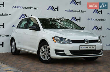 Хетчбек Volkswagen Golf 2015 в Києві