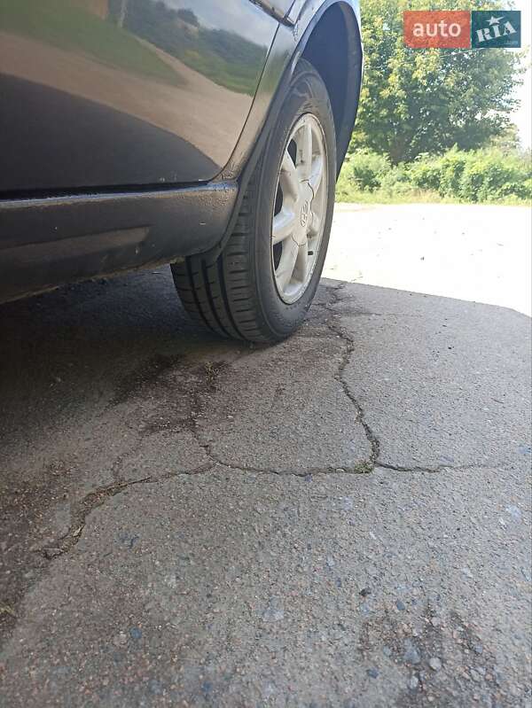 Хэтчбек Volkswagen Golf 1996 в Киеве