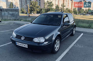 Хэтчбек Volkswagen Golf 1999 в Киеве