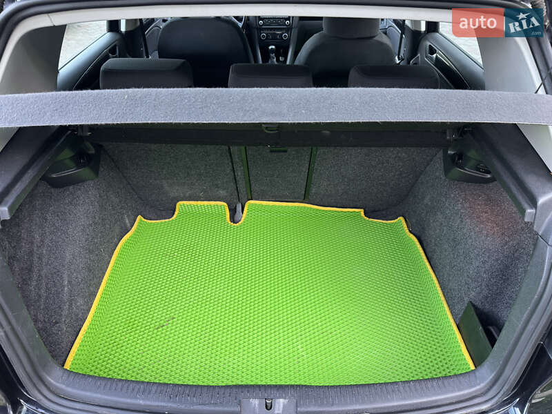 Хэтчбек Volkswagen Golf 2008 в Славуте