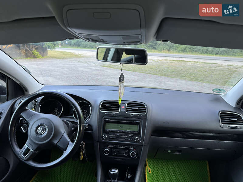 Хэтчбек Volkswagen Golf 2008 в Славуте