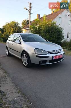 Хетчбек Volkswagen Golf 2004 в Луцьку
