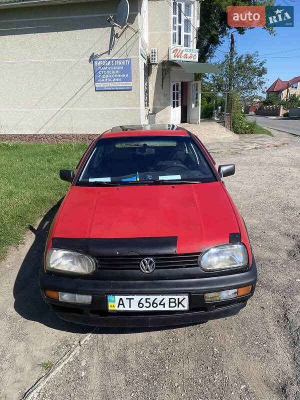 Хэтчбек Volkswagen Golf 1993 в Ивано-Франковске