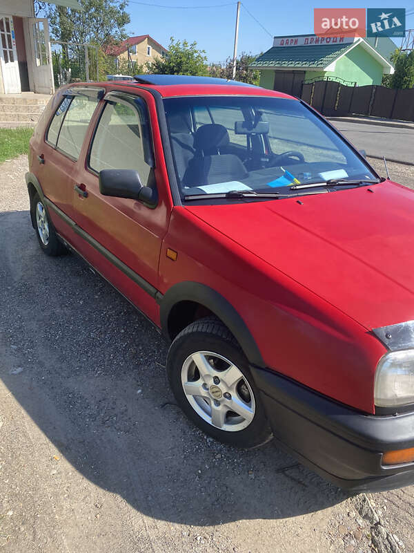 Хэтчбек Volkswagen Golf 1993 в Ивано-Франковске