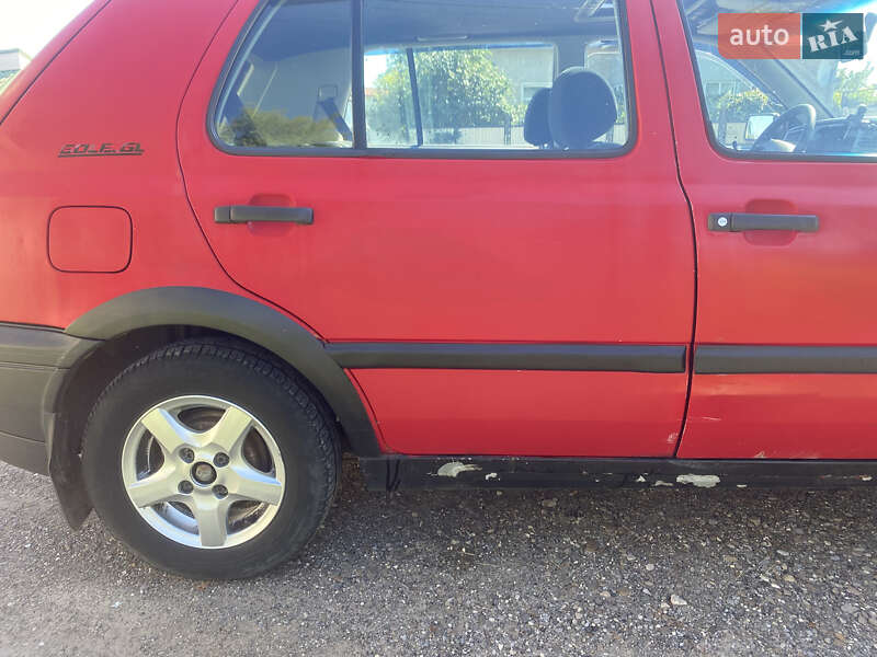 Хэтчбек Volkswagen Golf 1993 в Ивано-Франковске