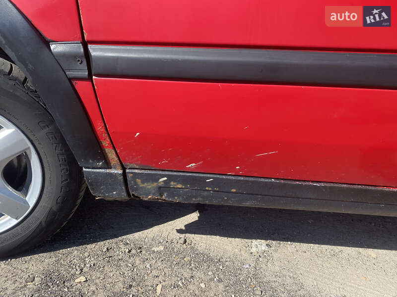 Хэтчбек Volkswagen Golf 1993 в Ивано-Франковске