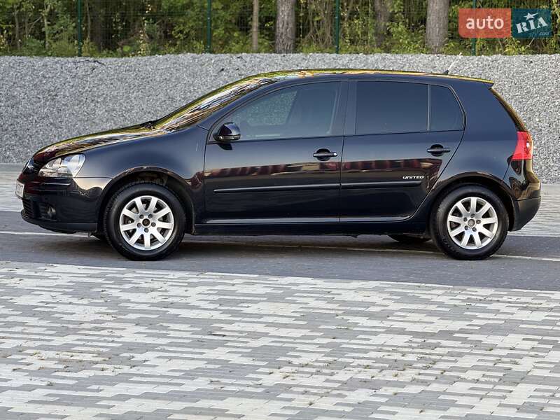 Хэтчбек Volkswagen Golf 2007 в Львове