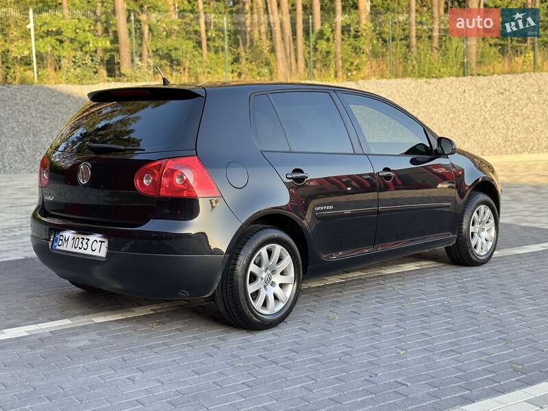 Хэтчбек Volkswagen Golf 2007 в Львове