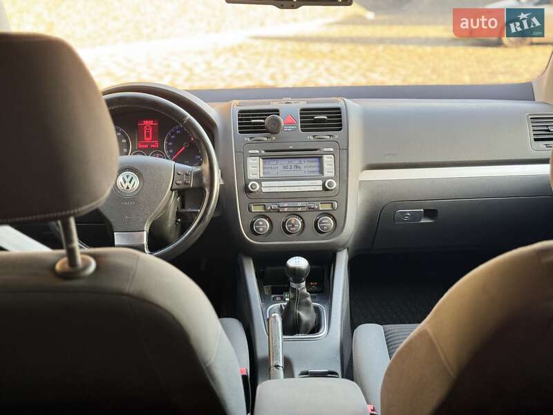 Хэтчбек Volkswagen Golf 2007 в Львове