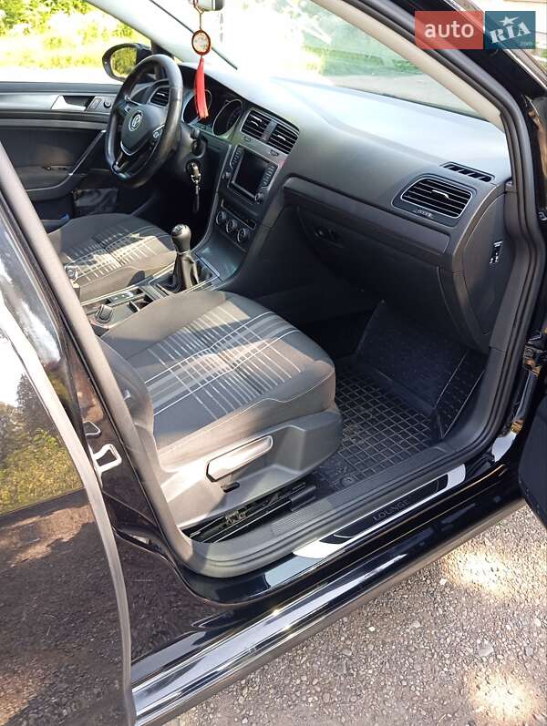Универсал Volkswagen Golf 2015 в Дрогобыче фото 14 Универсал Volkswagen Golf 2015 в Дрогобыче