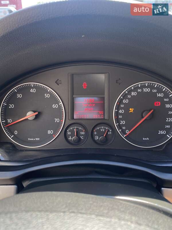 Хэтчбек Volkswagen Golf 2005 в Черкассах