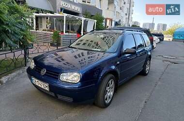 Універсал Volkswagen Golf 2005 в Києві