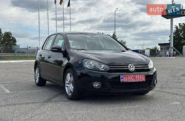 Хетчбек Volkswagen Golf 2010 в Дніпрі