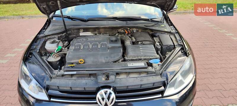 Універсал Volkswagen Golf 2013 в Шепетівці