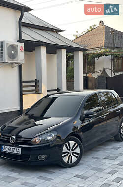 Хэтчбек Volkswagen Golf 2008 в Виноградове
