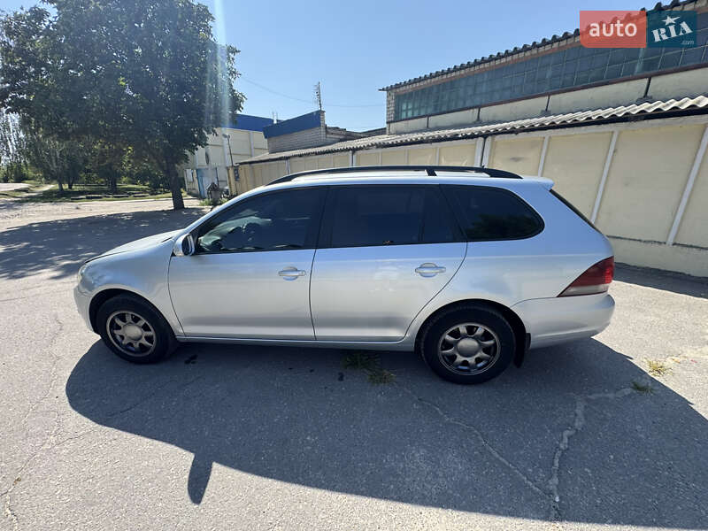 Універсал Volkswagen Golf 2011 в Кременчуці