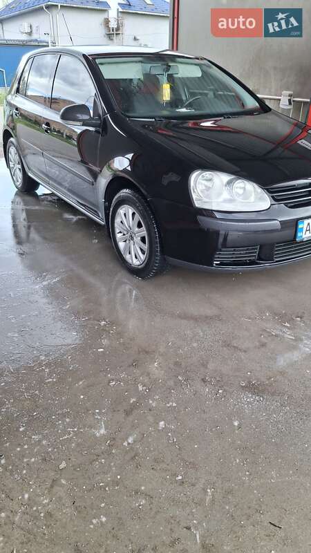 Хетчбек Volkswagen Golf 2008 в Мукачевому