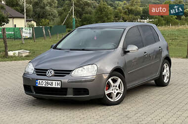 Хэтчбек Volkswagen Golf 2006 в Сваляве