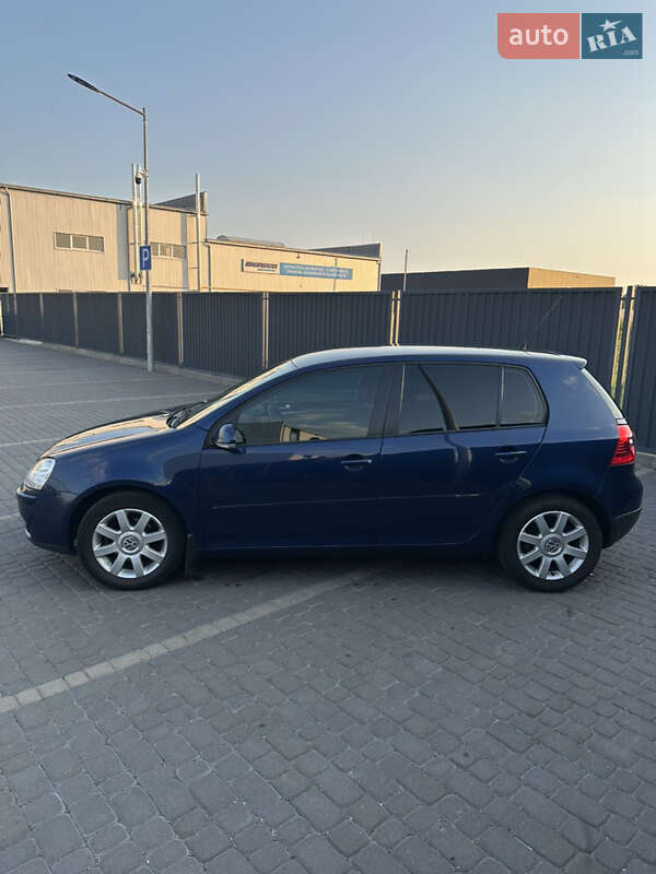 Хетчбек Volkswagen Golf 2007 в Мукачевому