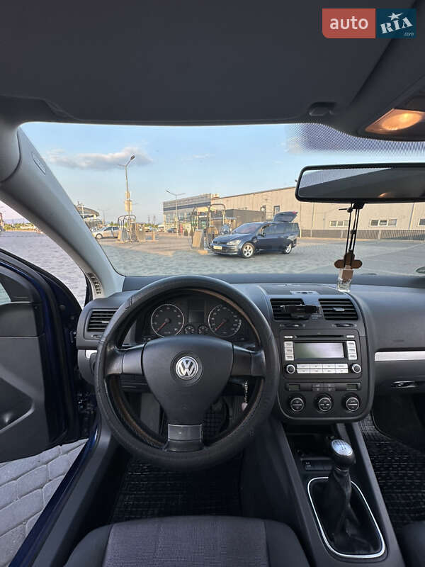 Хетчбек Volkswagen Golf 2007 в Мукачевому