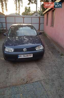 Хэтчбек Volkswagen Golf 2003 в Броварах